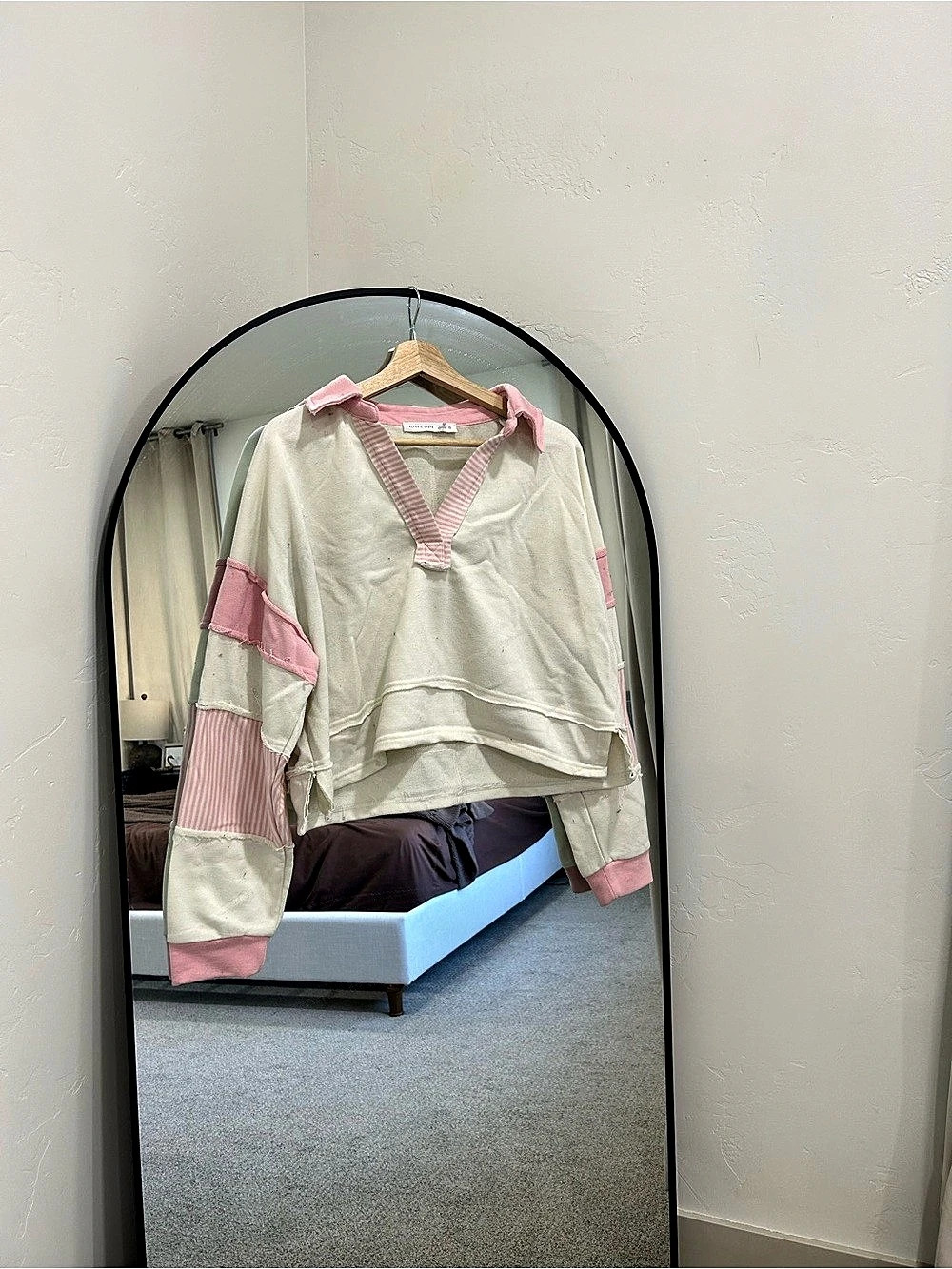 Altard State Cropped Striped Pullover in Pink & White Size XL Like New